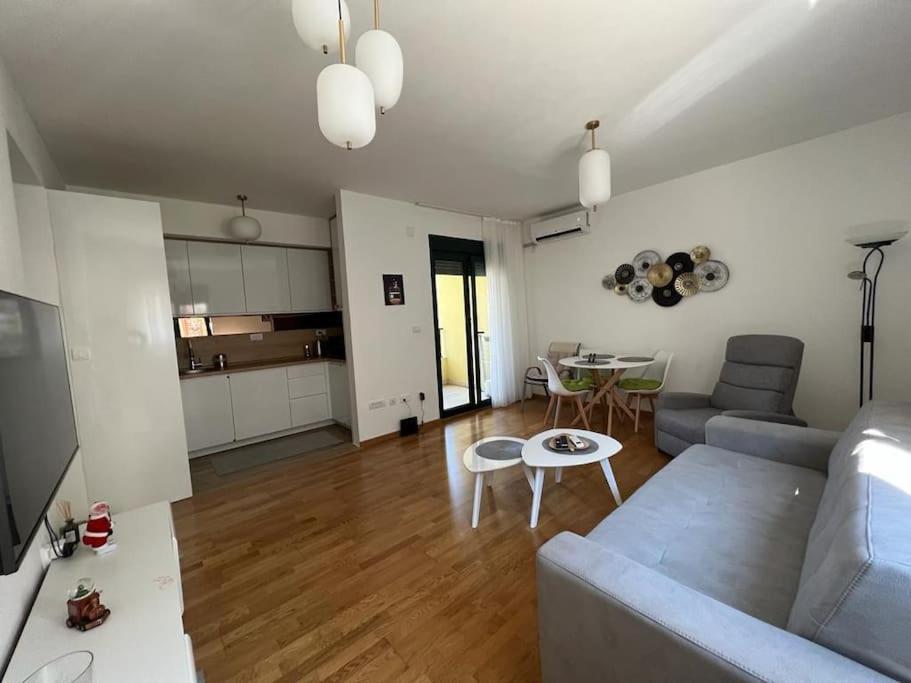 Tale Sea View Appartamento Cattaro